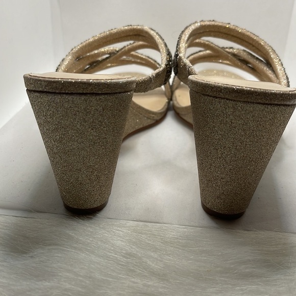 Sandals - Picture 4 of 6